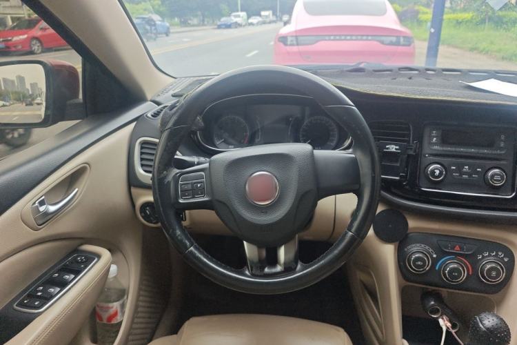 Used Fiat Viaggio 2014 1.4T Manual Jingxiang Edition Steering Wheel