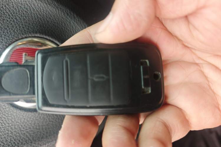 Used Fiat Viaggio 2014 1.4T Manual Jingxiang Edition Vehicle Key