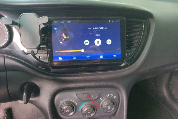 Used Fiat Viaggio 2014 1.4T Manual Jingxiang Edition Audio And AC Panel