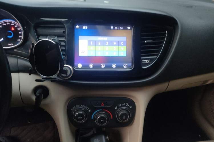 Used Fiat Viaggio 2014 1.4T Manual Jingxiang Edition Audio And AC Panel