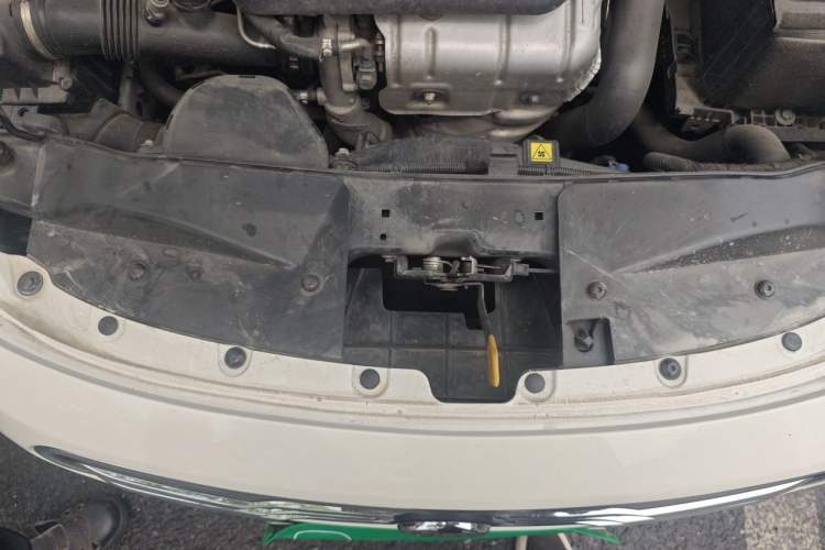 Used Fiat Viaggio 2014 1.4T Manual Jingxiang Edition Engine Bay