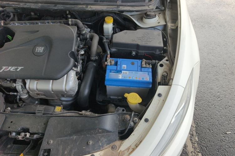 Used Fiat Viaggio 2014 1.4T Manual Jingxiang Edition Engine Bay Left