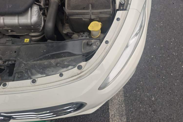 Used Fiat Viaggio 2014 1.4T Manual Jingxiang Edition Engine Bay Left
