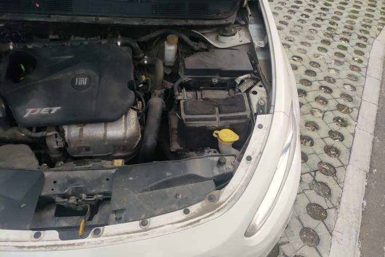 Used Fiat Viaggio 2014 1.4T Manual Jingxiang Edition Engine Bay Left