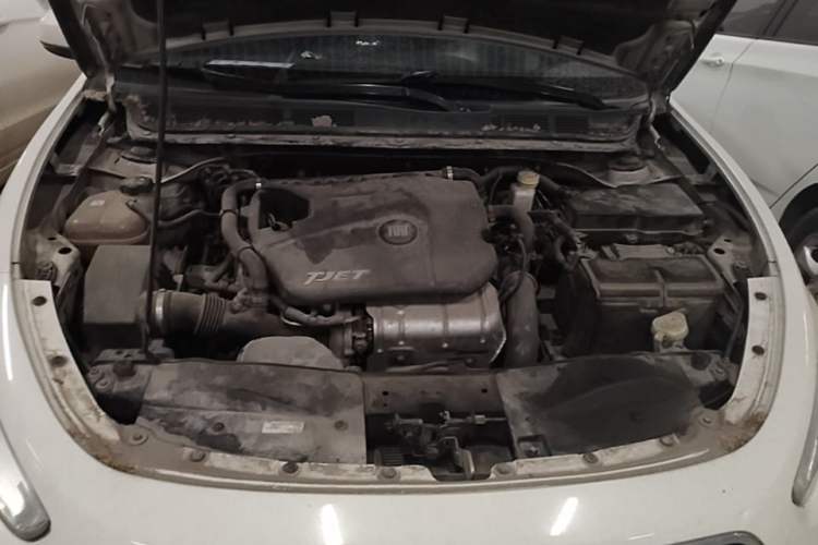 Used Fiat Viaggio 2014 1.4T Manual Jingxiang Edition Engine Bay