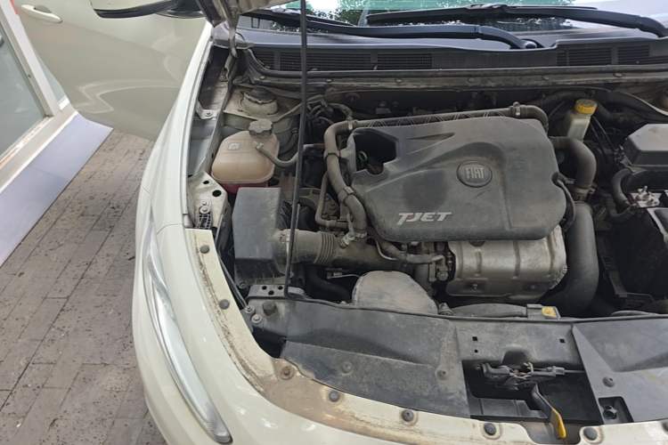 Used Fiat Viaggio 2014 1.4T Manual Jingxiang Edition Engine Bay Right