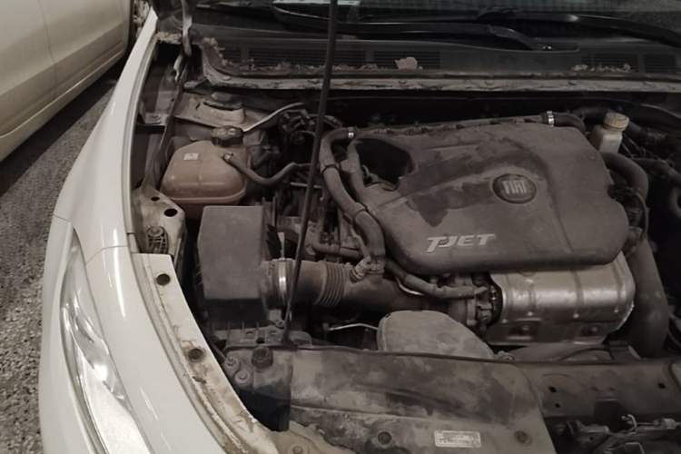 Used Fiat Viaggio 2014 1.4T Manual Jingxiang Edition Engine Bay Right