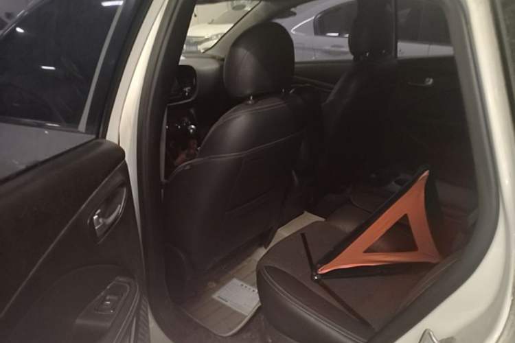 Used Fiat Viaggio 2014 1.4T Manual Jingxiang Edition Left Rear Seat
