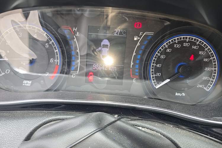Used Fiat Viaggio 2014 1.4T Manual Jingxiang Edition Odometer Close Up