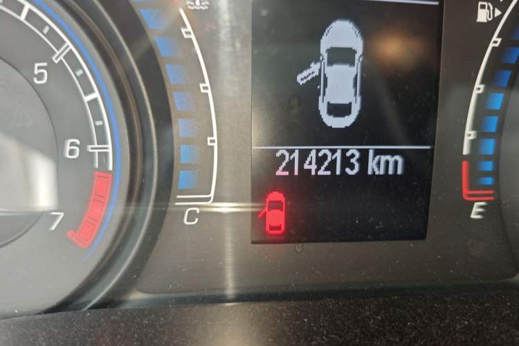 Used Fiat Viaggio 2014 1.4T Manual Jingxiang Edition Odometer Close Up