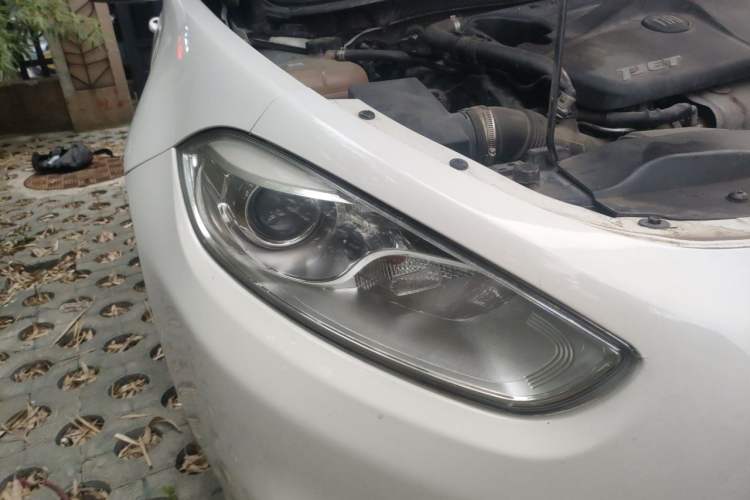 Used Fiat Viaggio 2014 1.4T Manual Jingxiang Edition Right Front Headlight