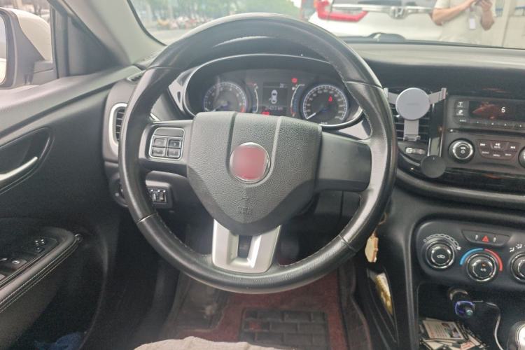 Used Fiat Viaggio 2014 1.4T Manual Jingxiang Edition Steering Wheel