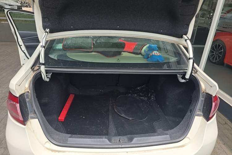 Used Fiat Viaggio 2014 1.4T Manual Jingxiang Edition Trunk