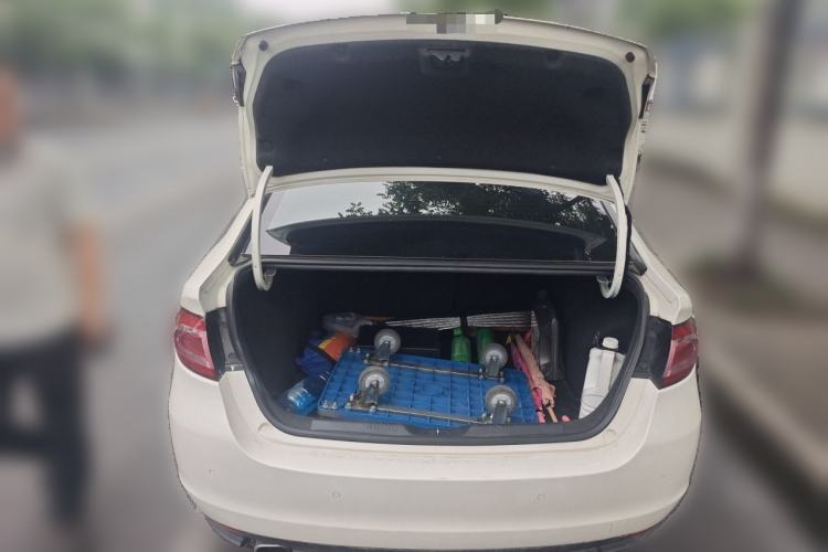 Used Fiat Viaggio 2014 1.4T Manual Jingxiang Edition Trunk