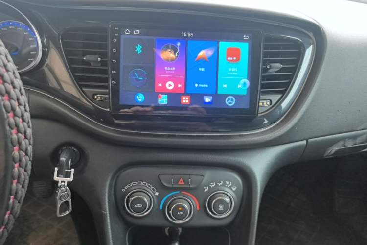 Used Fiat Viaggio 2015 1.4T Manual Enjoyment Edition Audio And AC Panel