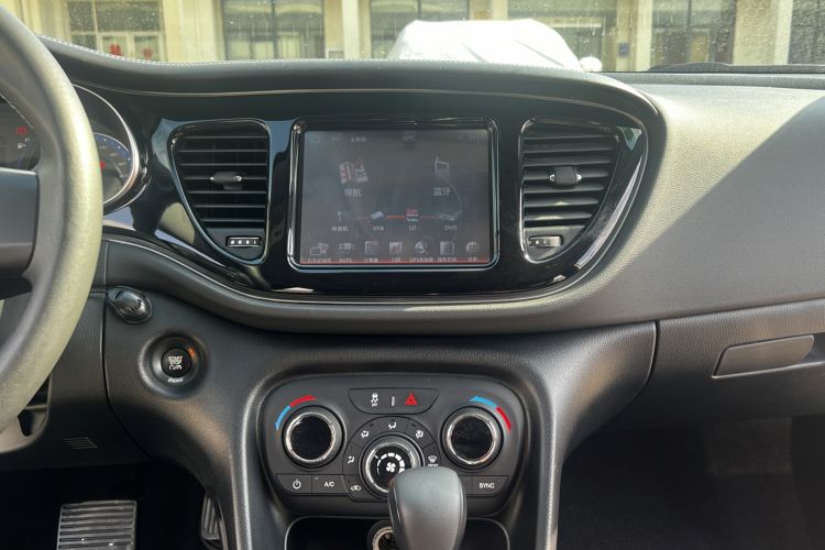 Used Fiat Viaggio 2015 1.4T Automatic Jingxiang Edition Audio And AC Panel