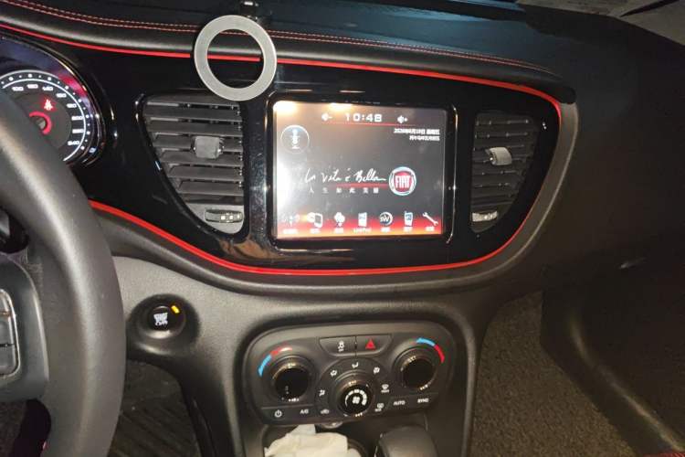 Used Fiat Viaggio 2015 1.4T Automatic Enjoyment Edition Audio And AC Panel