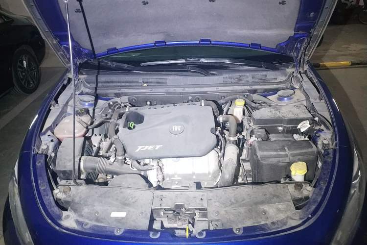 Used Fiat Viaggio 2015 1.4T Automatic Jingxiang Edition Engine Bay