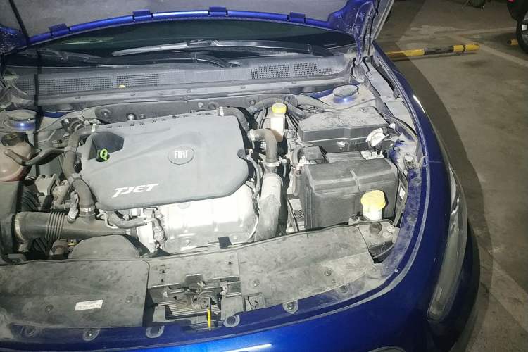 Used Fiat Viaggio 2015 1.4T Automatic Jingxiang Edition Engine Bay Left