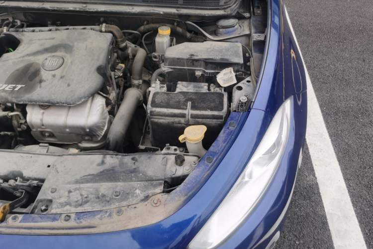 Used Fiat Viaggio 2015 1.4T Manual Jingxiang Edition Engine Bay Left