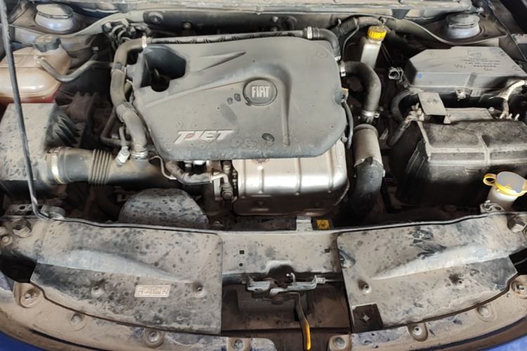Used Fiat Viaggio 2015 1.4T Automatic Jingxiang Edition Engine Bay