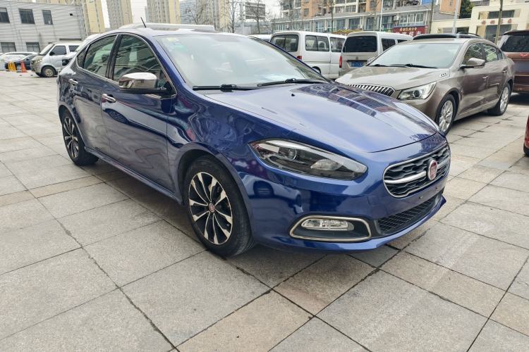 Used Fiat Viaggio 2015 1.4T Automatic Enjoyment Edition Exterior 2