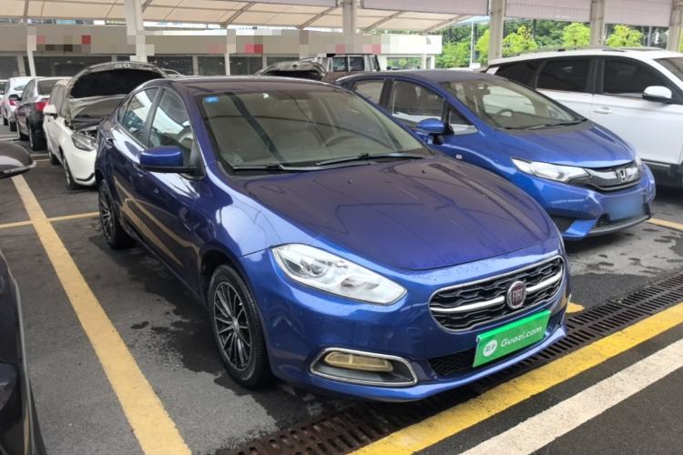 Used Fiat Viaggio 2015 1.4T Manual Enjoyment Edition Front Right 45 Deg