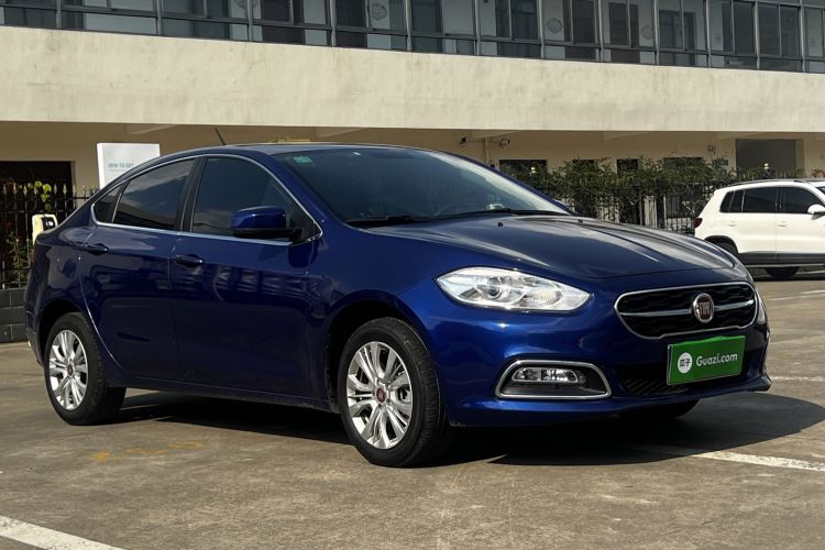 Used Fiat Viaggio 2015 1.4T Automatic Jingxiang Edition Front Right 45 Deg