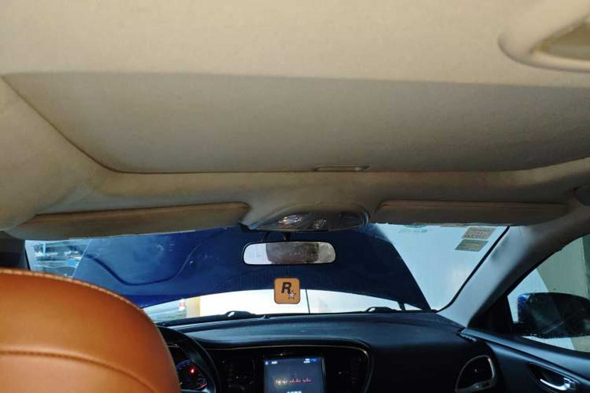 Used Fiat Viaggio 2015 1.4T Automatic Jingxiang Edition Headliner