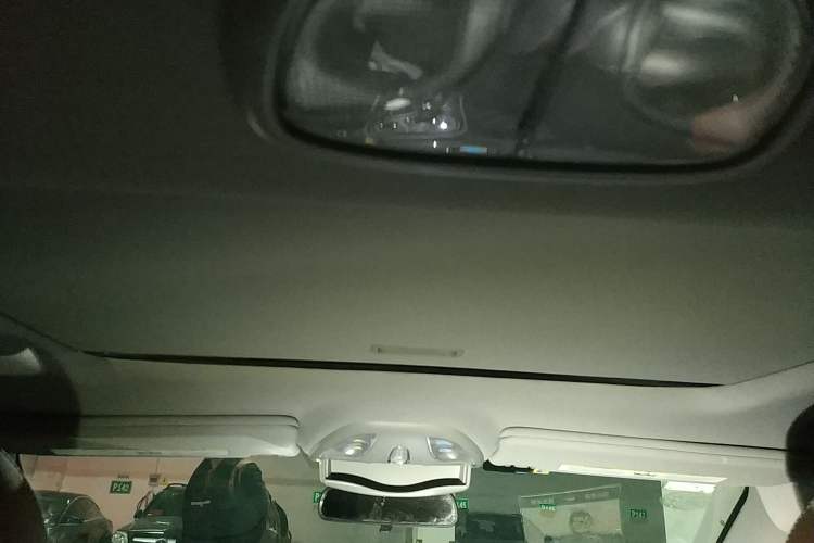 Used Fiat Viaggio 2015 1.4T Automatic Jingxiang Edition Headliner