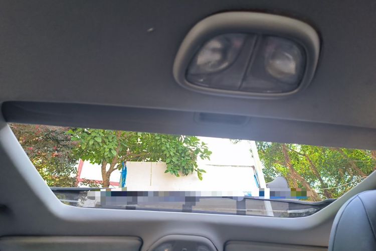 Used Fiat Viaggio 2015 1.4T Automatic Enjoyment Edition Headliner