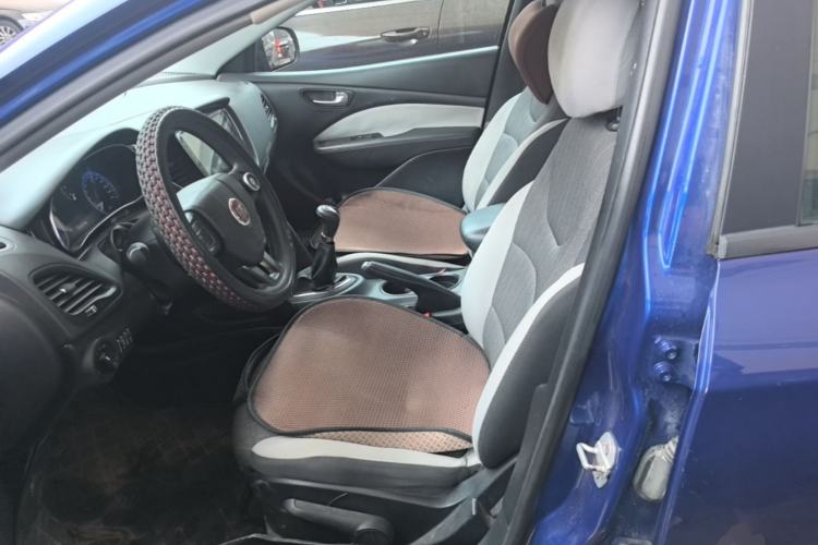 Used Fiat Viaggio 2015 1.4T Manual Enjoyment Edition Left Front Seat