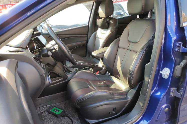 Used Fiat Viaggio 2015 1.4T Automatic Enjoyment Edition Left Front Seat