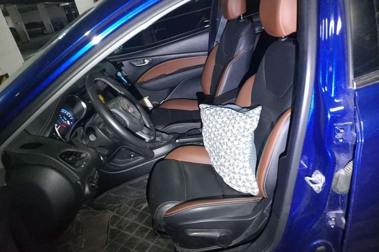 Used Fiat Viaggio 2015 1.4T Automatic Jingxiang Edition Left Front Seat