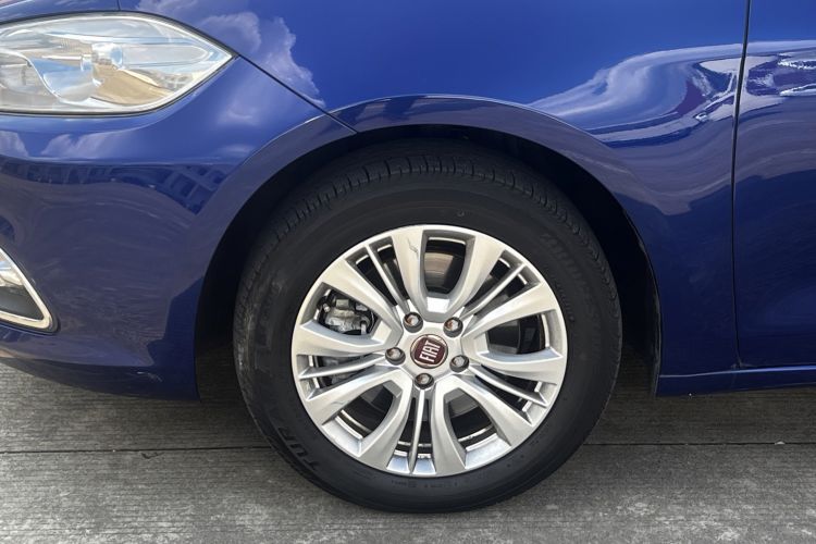 Used Fiat Viaggio 2015 1.4T Automatic Jingxiang Edition Left Front Wheel Hub