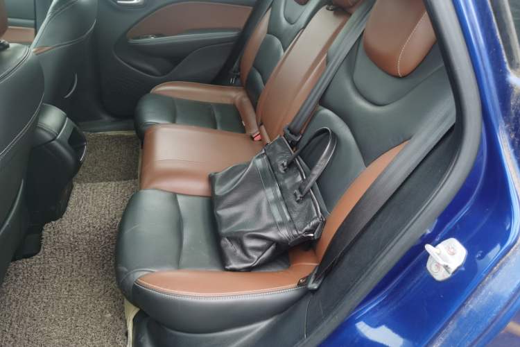 Used Fiat Viaggio 2015 1.4T Manual Jingxiang Edition Left Rear Seat