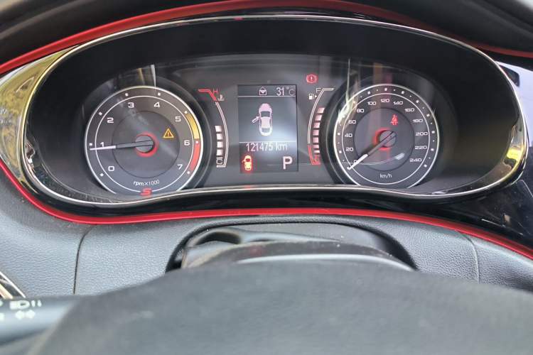 Used Fiat Viaggio 2015 1.4T Automatic Enjoyment Edition Odometer Close Up