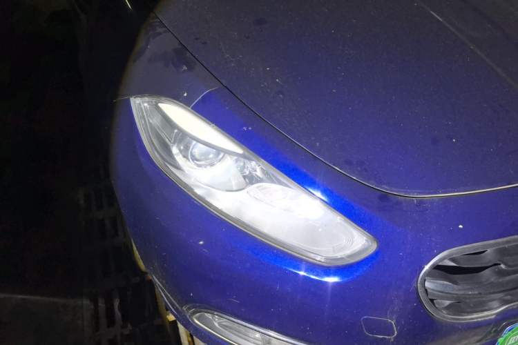 Used Fiat Viaggio 2015 1.4T Automatic Jingxiang Edition Right Front Headlight