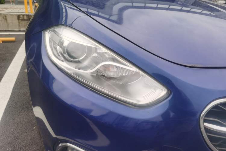 Used Fiat Viaggio 2015 1.4T Manual Jingxiang Edition Right Front Headlight
