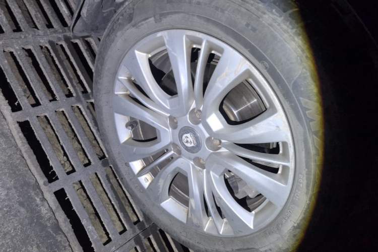 Used Fiat Viaggio 2015 1.4T Automatic Jingxiang Edition Right Front Wheel Hub