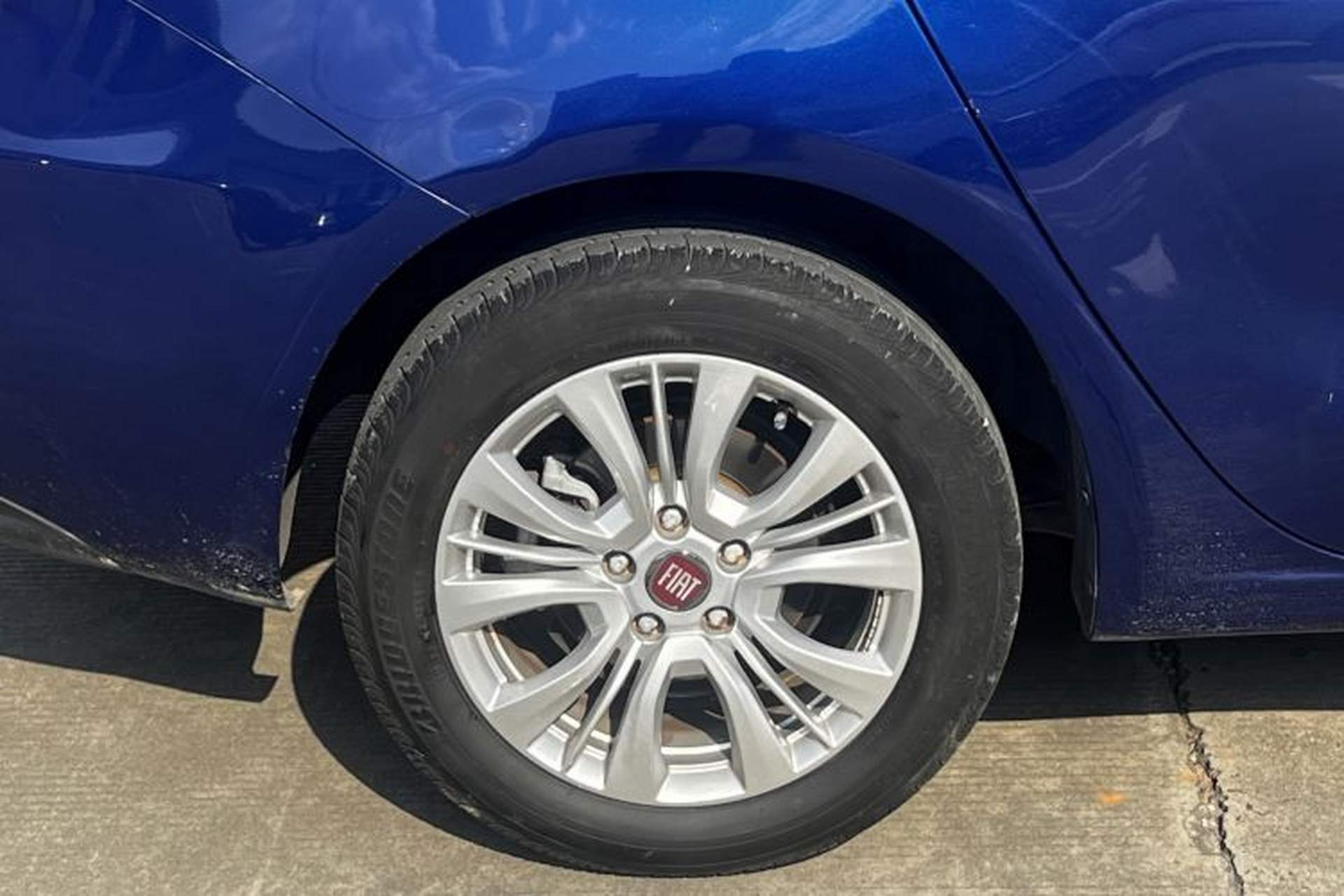 Used Fiat Viaggio 2015 1.4T Automatic Jingxiang Edition Right Rear Wheel Hub