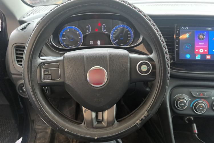 Used Fiat Viaggio 2015 1.4T Manual Enjoyment Edition Steering Wheel
