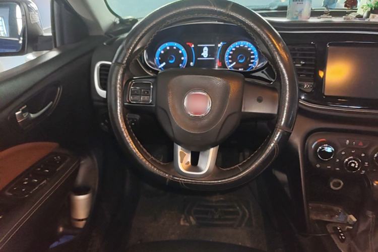 Used Fiat Viaggio 2015 1.4T Automatic Jingxiang Edition Steering Wheel