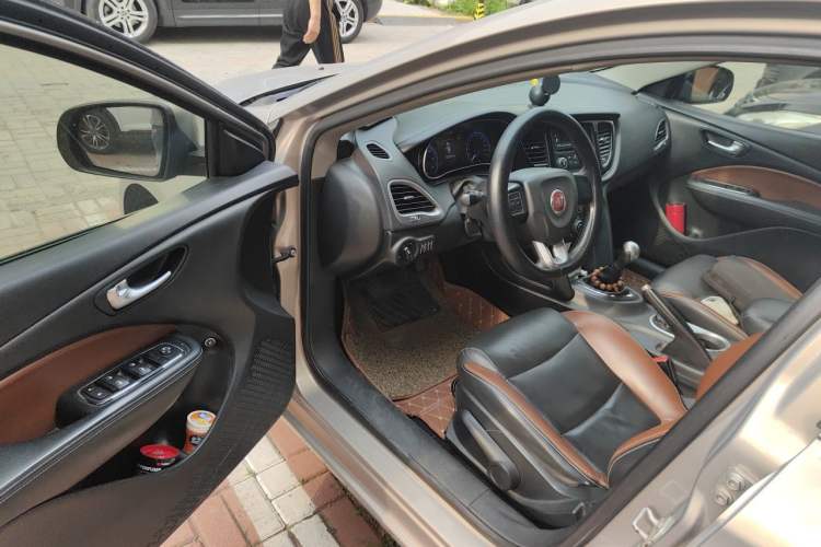 Used Fiat Viaggio 2015 1.4T Manual Jingxiang Edition Driver Seat