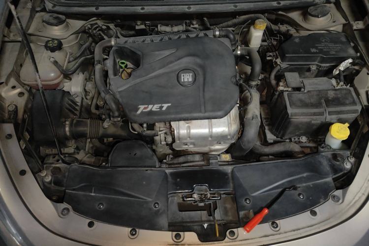 Used Fiat Viaggio 2015 1.4T Automatic Enjoyment Edition Engine Bay