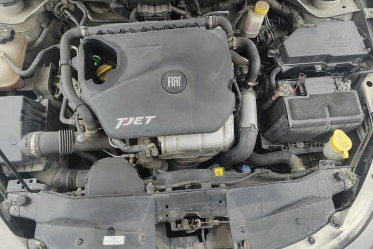 Used Fiat Viaggio 2015 1.4T Automatic Enjoyment Edition Engine Bay
