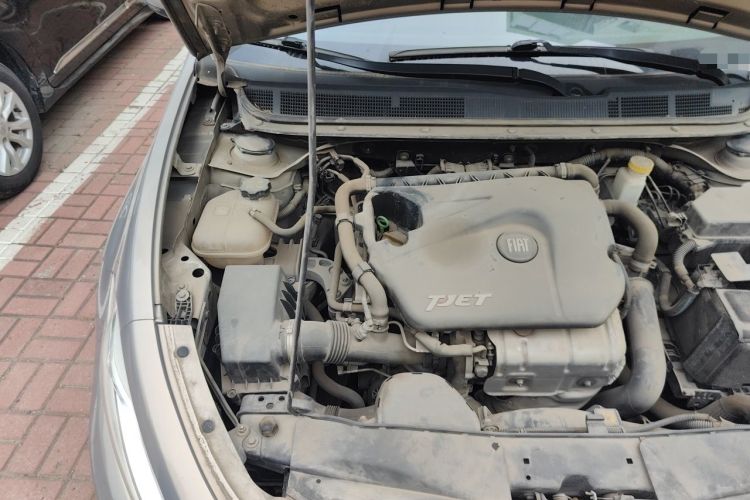 Used Fiat Viaggio 2015 1.4T Manual Jingxiang Edition Engine Bay Right