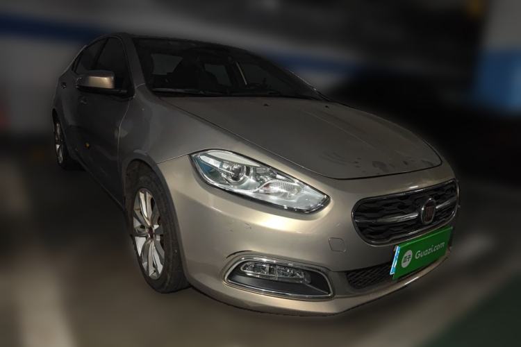 Used Fiat Viaggio 2015 1.4T Automatic Smart Edition Exterior 2