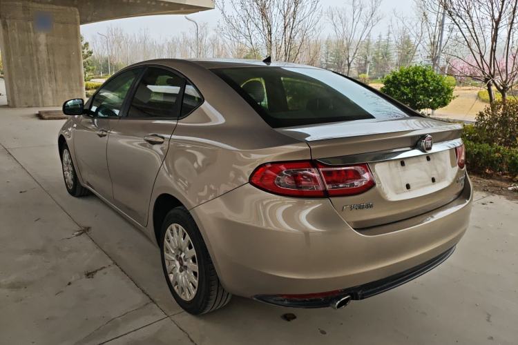 Used Fiat Viaggio 2015 1.4T Manual Enjoyment Edition Exterior 2