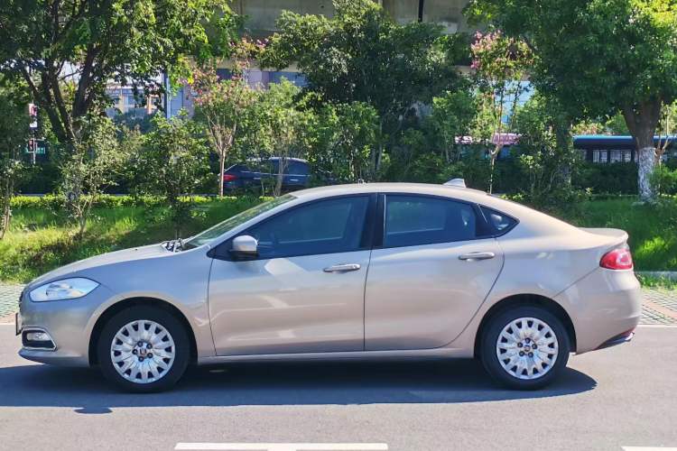 Used Fiat Viaggio 2015 1.4T Automatic Enjoyment Edition Exterior 5